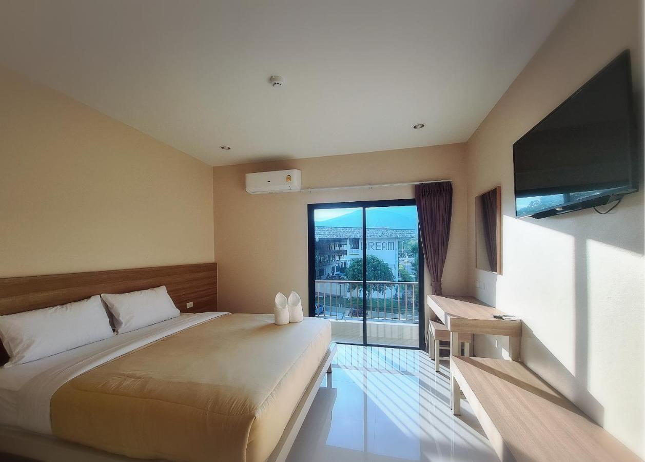 Grand Maihom Hotel Chiang Mai Bagian luar foto